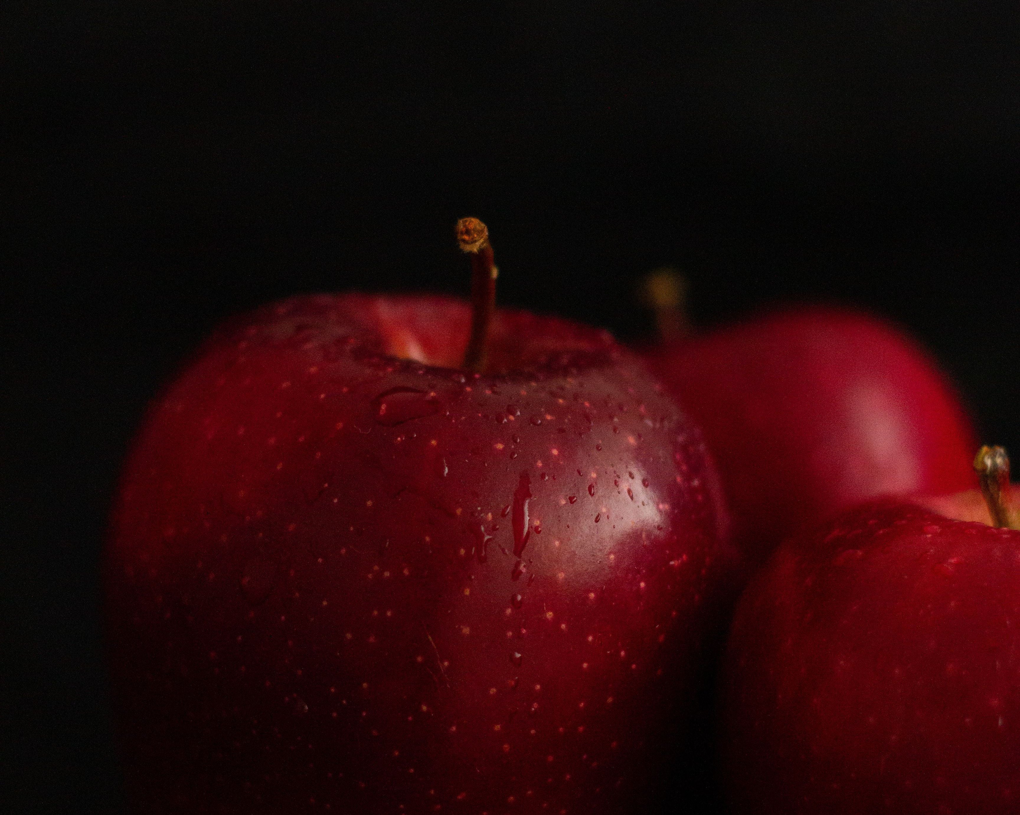 How Much Fibre Is in an Apple? Everything You Need to Know