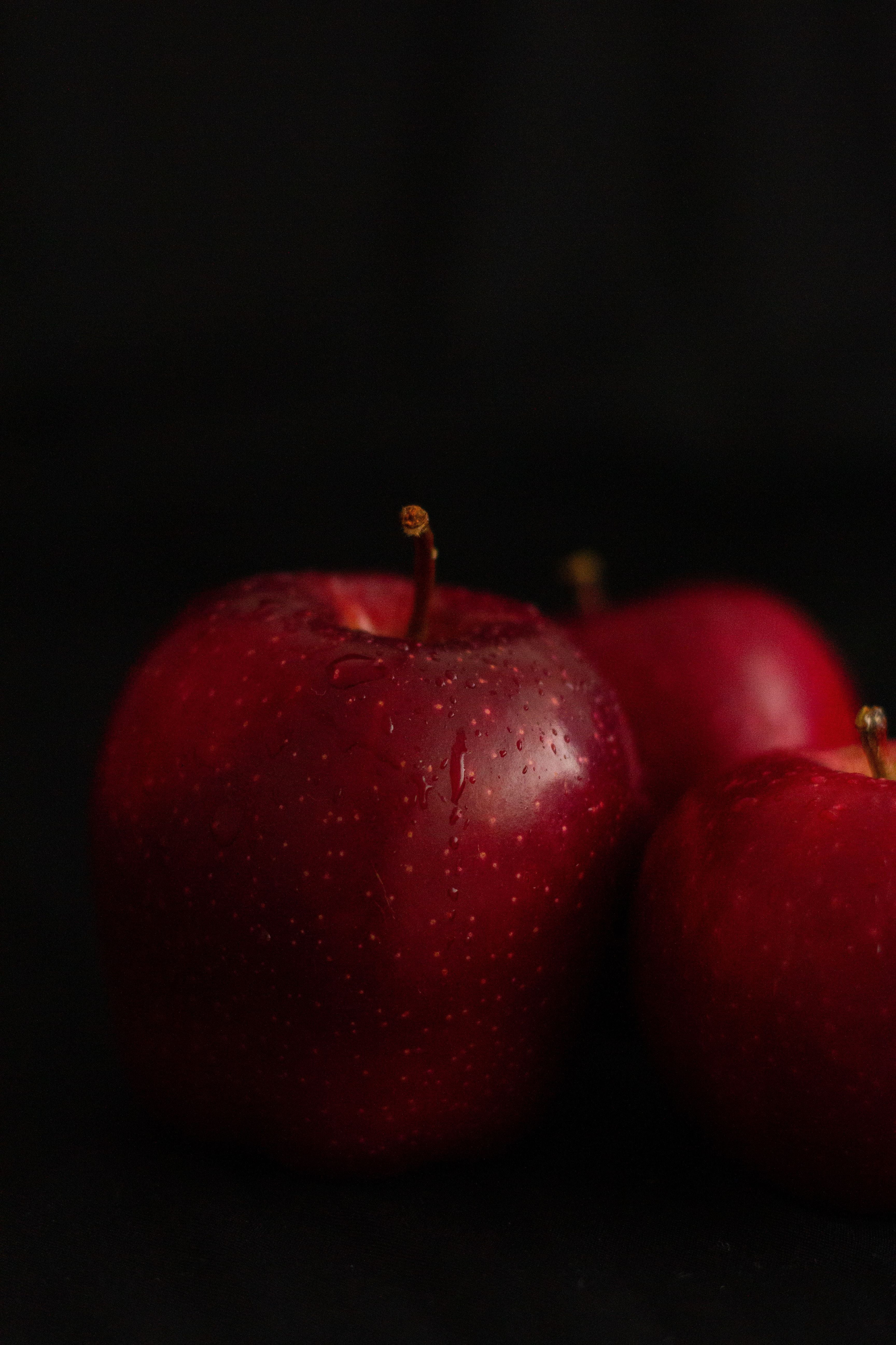 How Much Fibre Is in an Apple? Everything You Need to Know